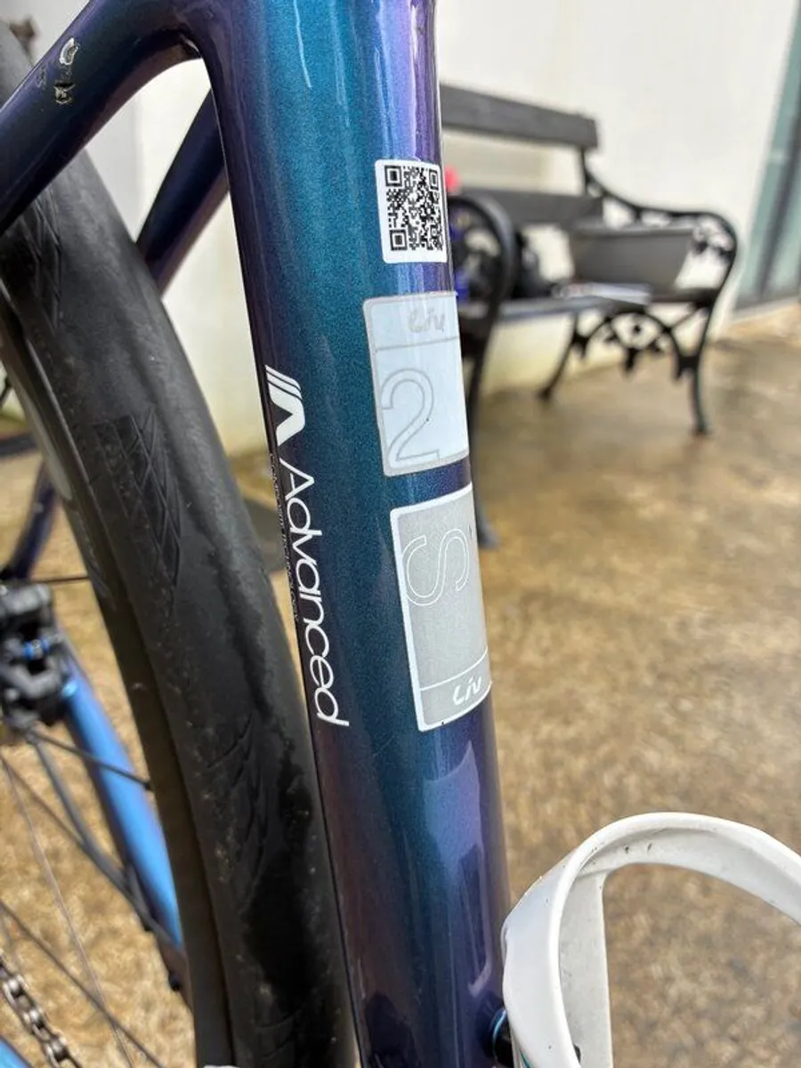 Giant Liv Avail Advanced 2 bike - Image 2