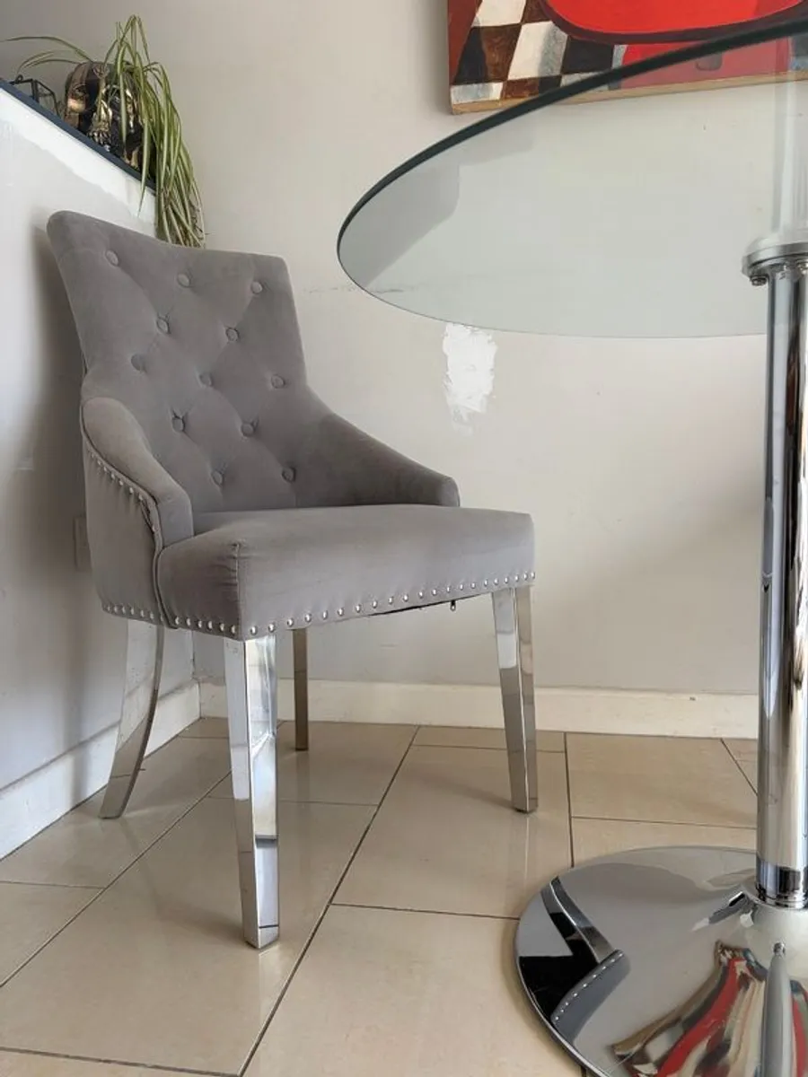 Glass table with velvet studded chairs - Image 3