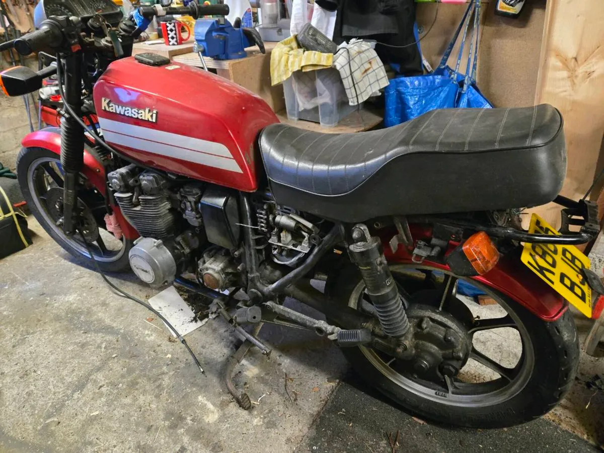 Kawasaki gt550 - Image 4