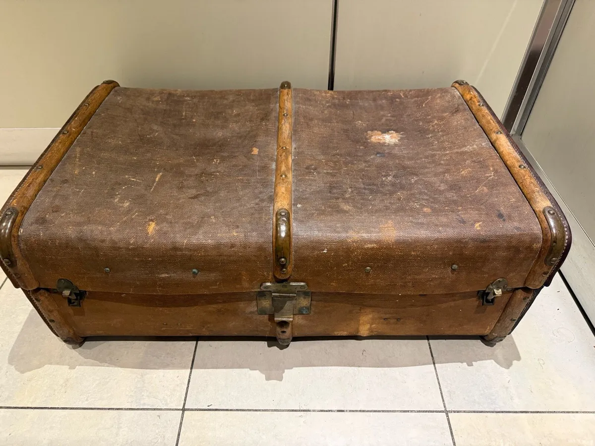 Vintage Chest - Image 1