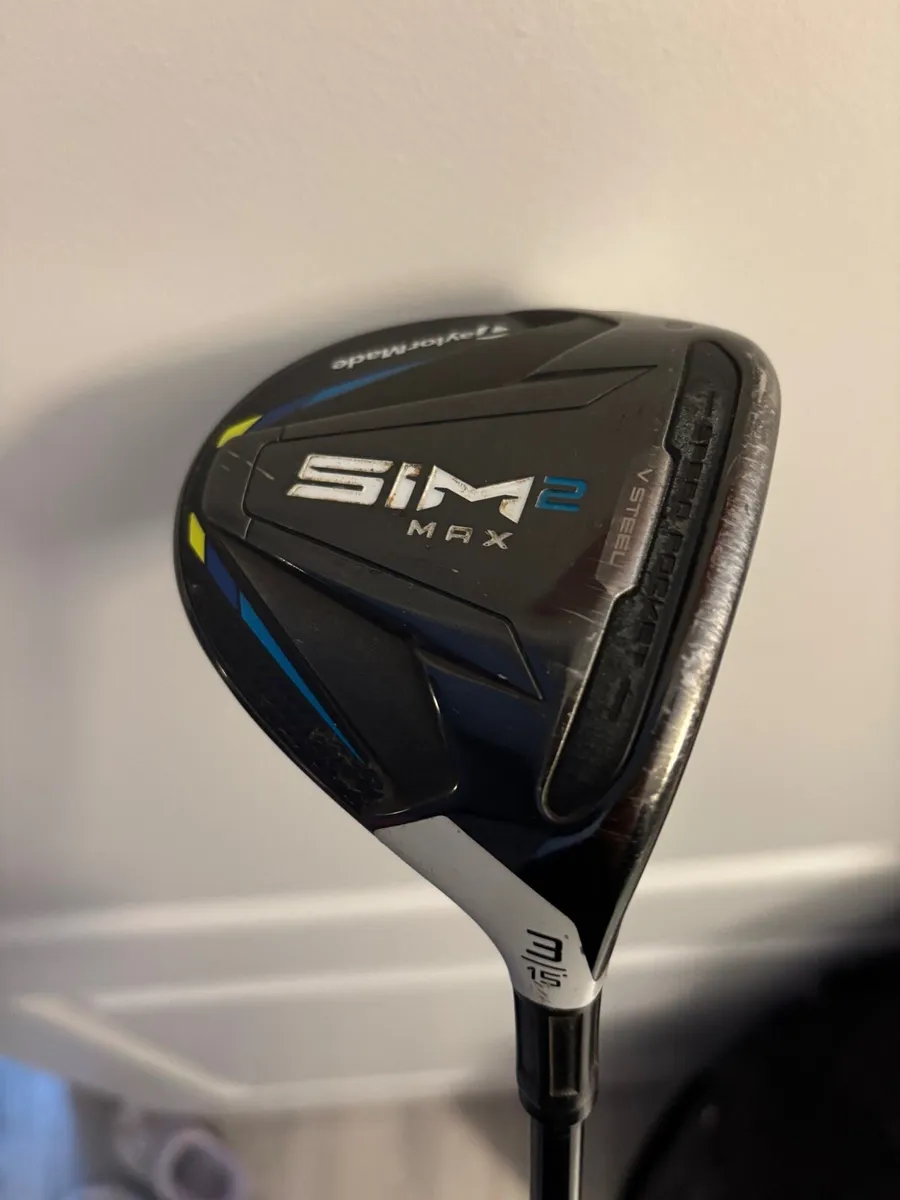 TaylorMade SIM2 Max 3Wood (15°) 6s - Image 1