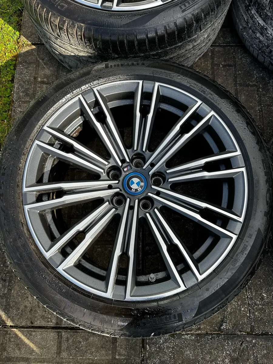 BMW 18” Genuine M Sport Alloys Pirelli Tyres - Image 4