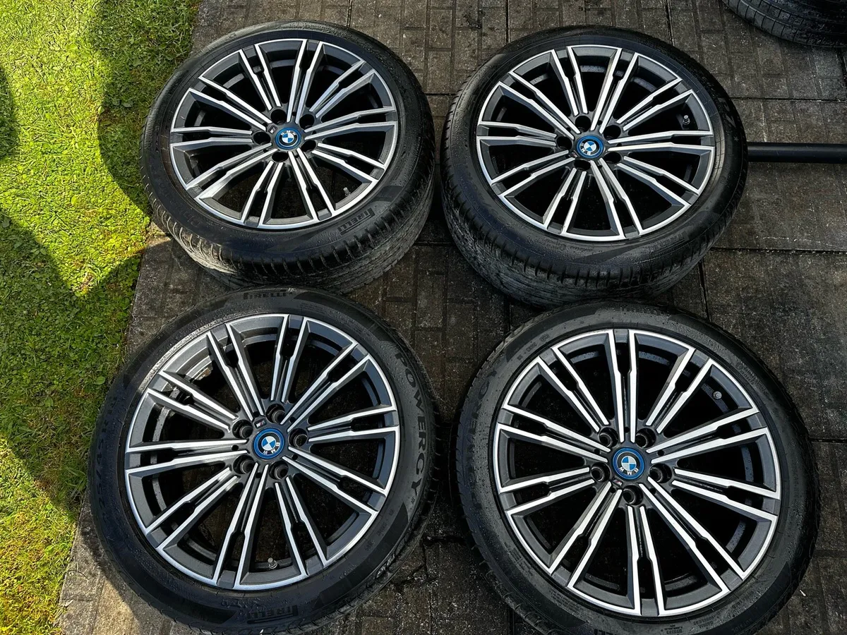 BMW 18” Genuine M Sport Alloys Pirelli Tyres - Image 1