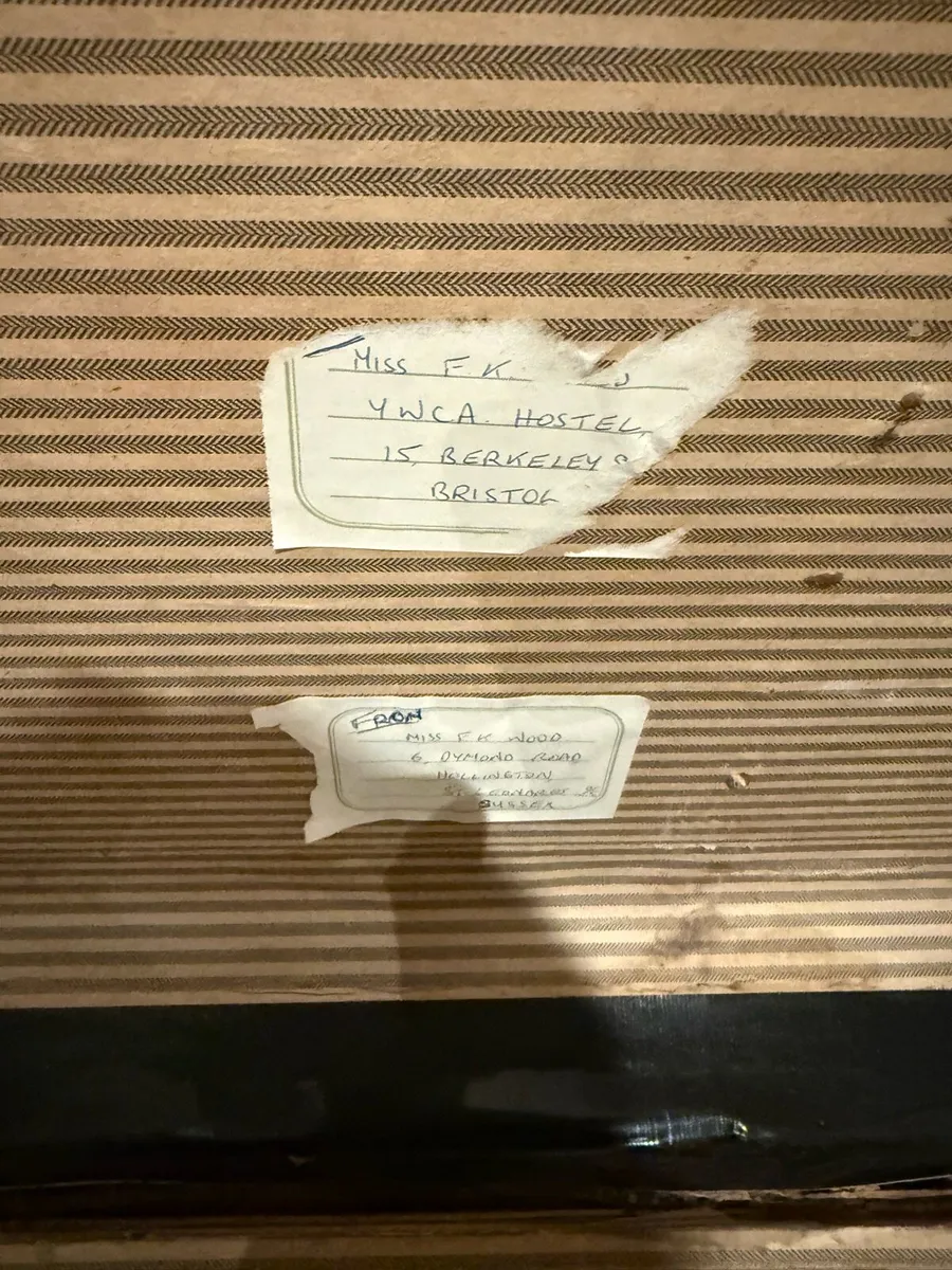 Vintage Chest - Image 2