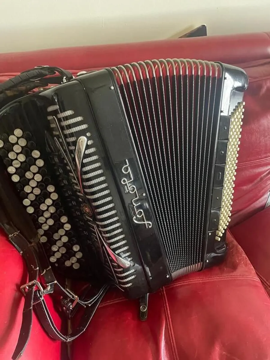 5 Row Button Accordian - Image 2