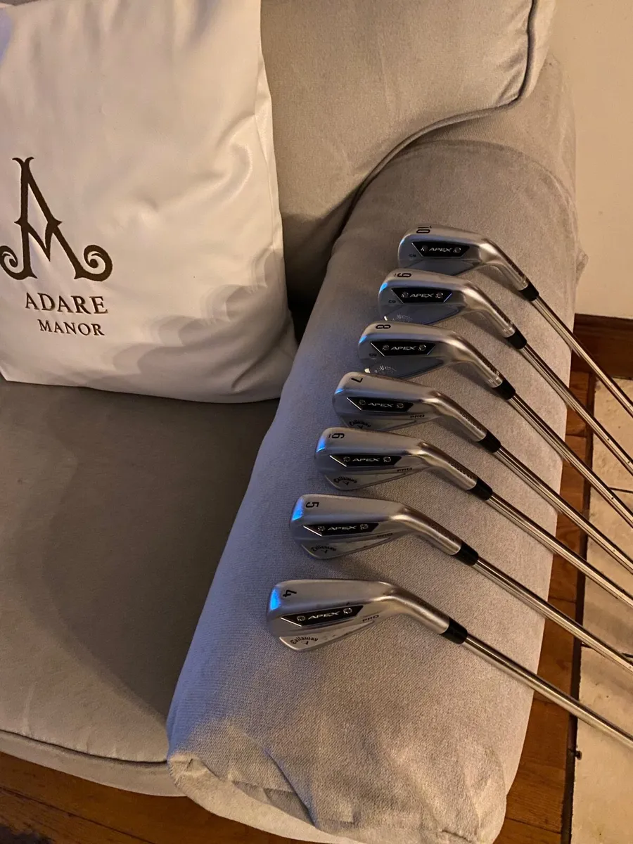 Callaway APEX Pro Irons 4/10 wedge S 400 Shafts - Image 3