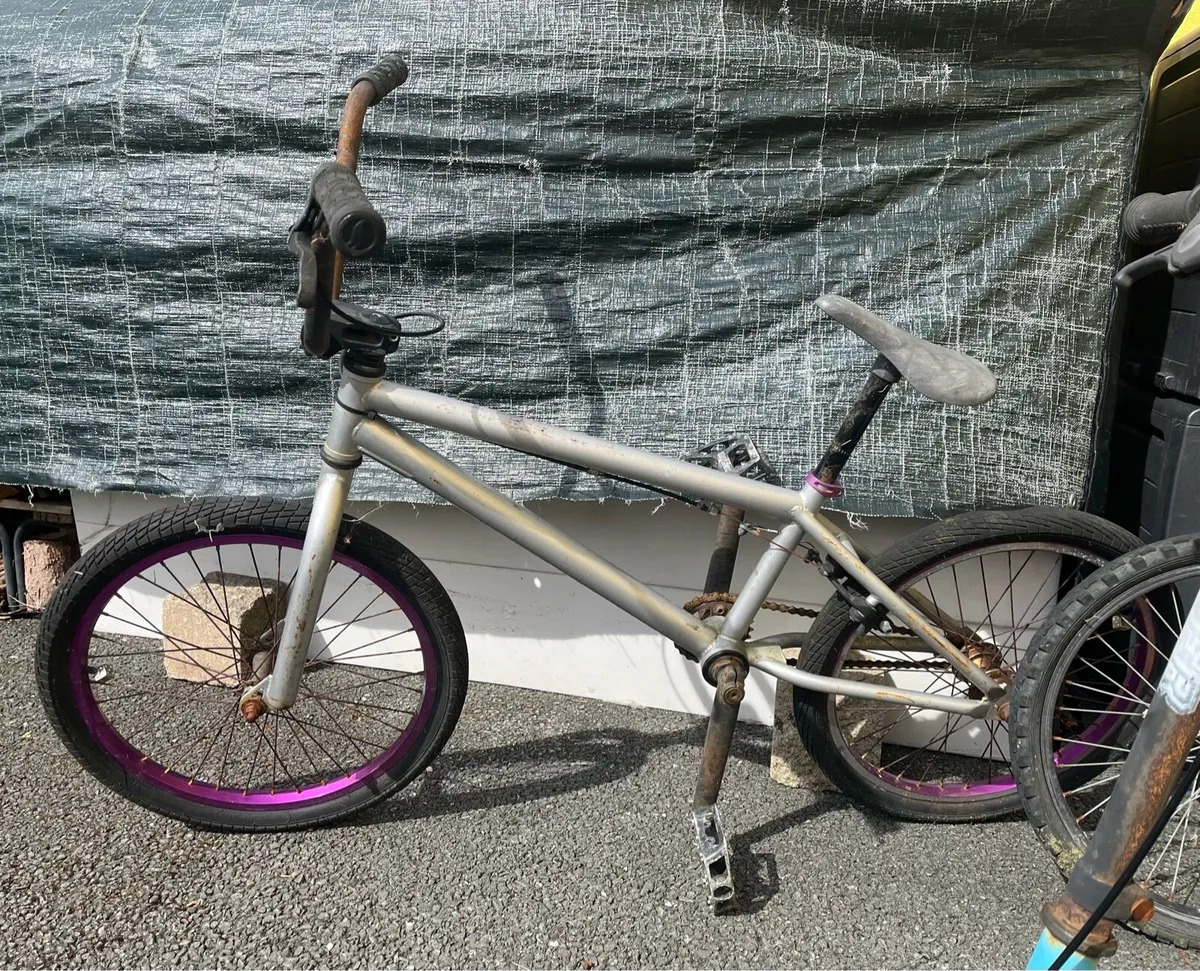 2 Bmx and 1 Swing Scooter - Image 3
