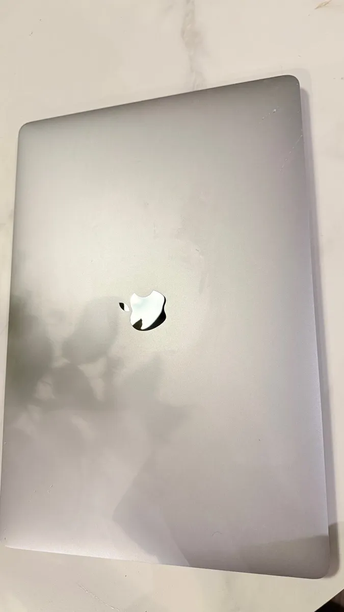 Macbook Pro 16 inch 512 GB/16 GB - Image 3