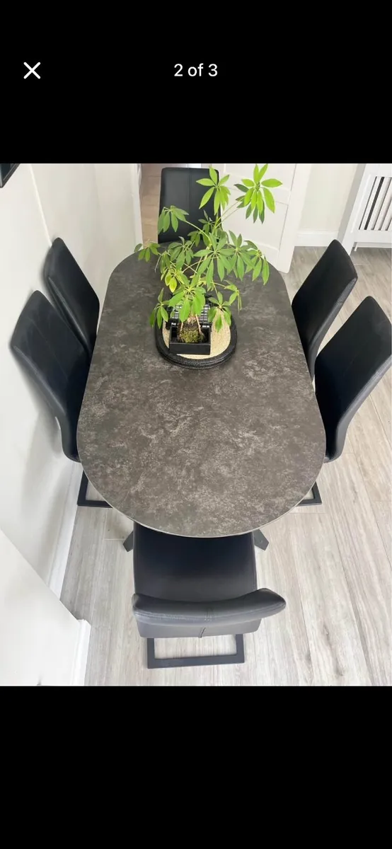 Dining table - Image 3