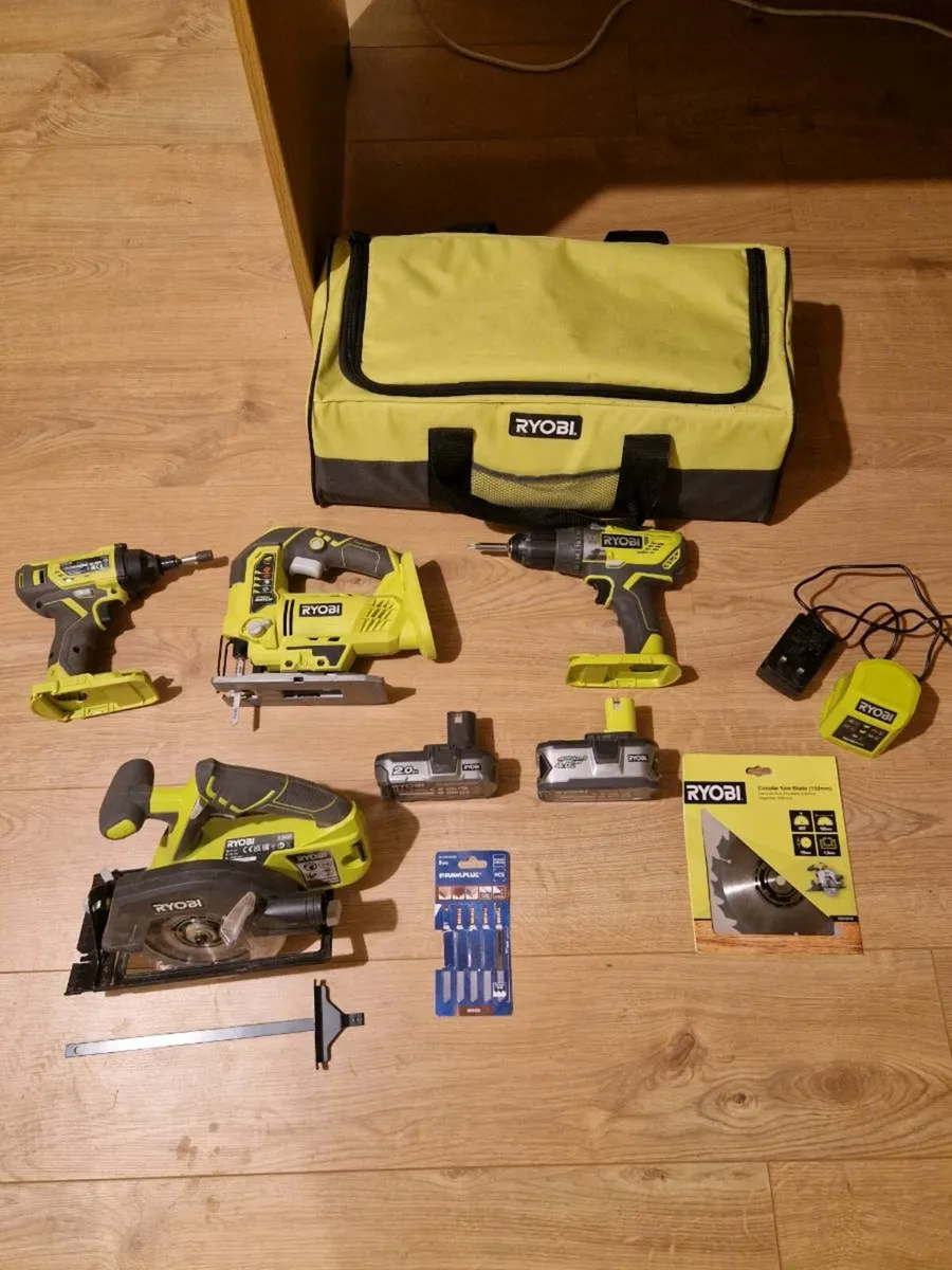 Ryobi battery power tool set - Image 2