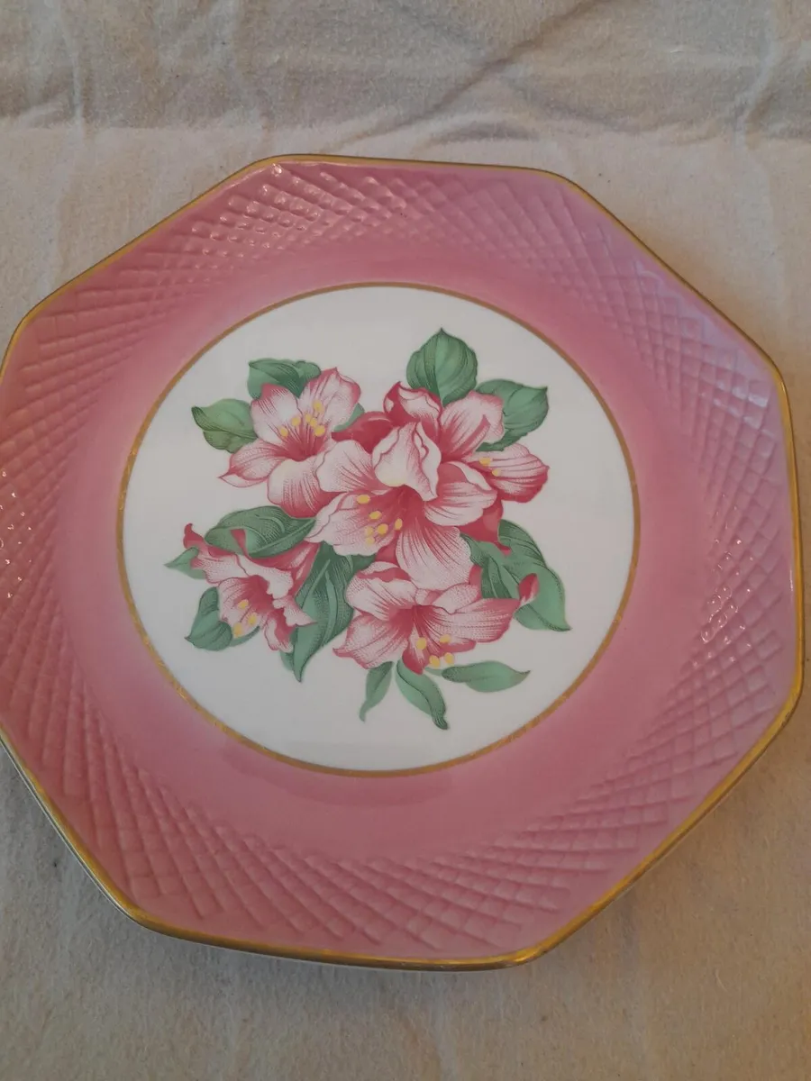 Vintage plate