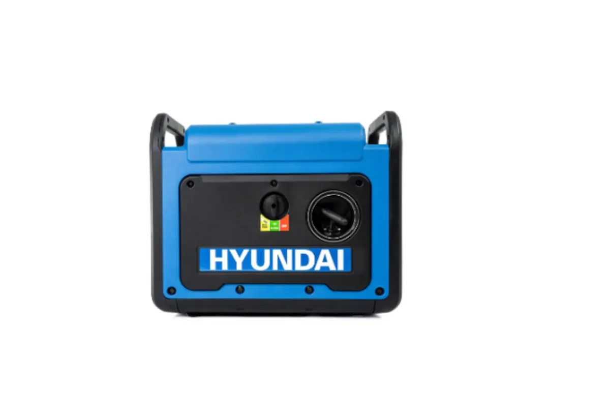 Hyundai 3200W / 3.2kW Petrol Inverter Generator - Image 3