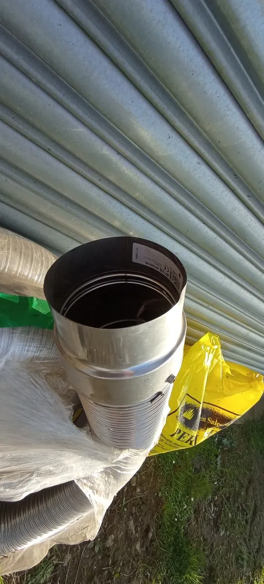 Chimney flue and vermicolite - Image 2