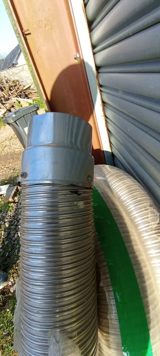 Chimney flue and vermicolite - Image 4