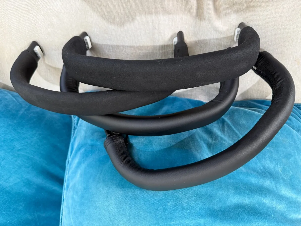 Bugaboo cameleon and donkey bumper bars in swords - Image 2