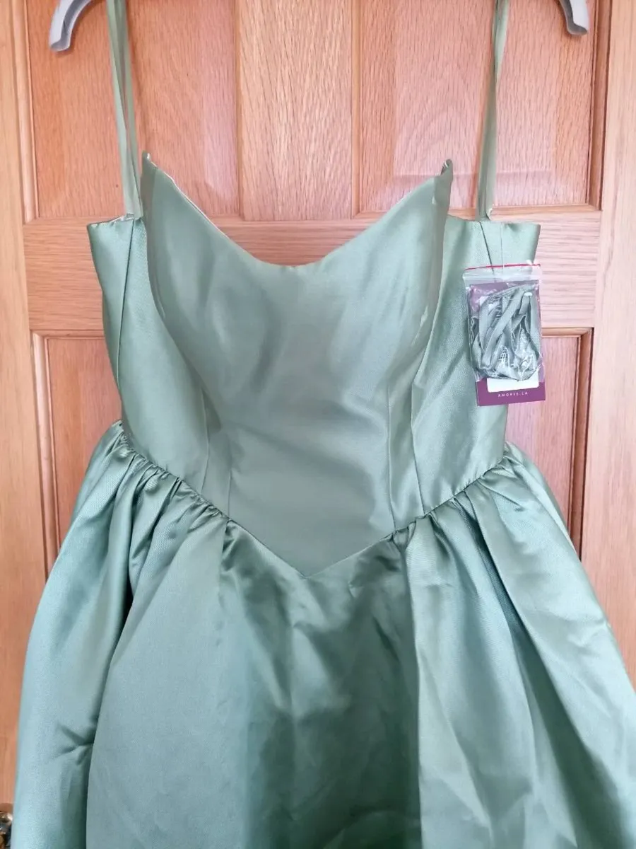 Debs Dress - Image 4