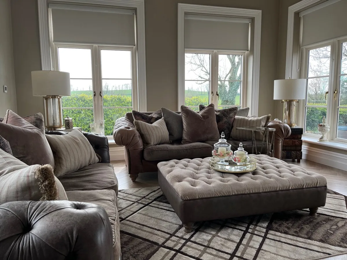 Suite of Furniture/ Couches - Image 1