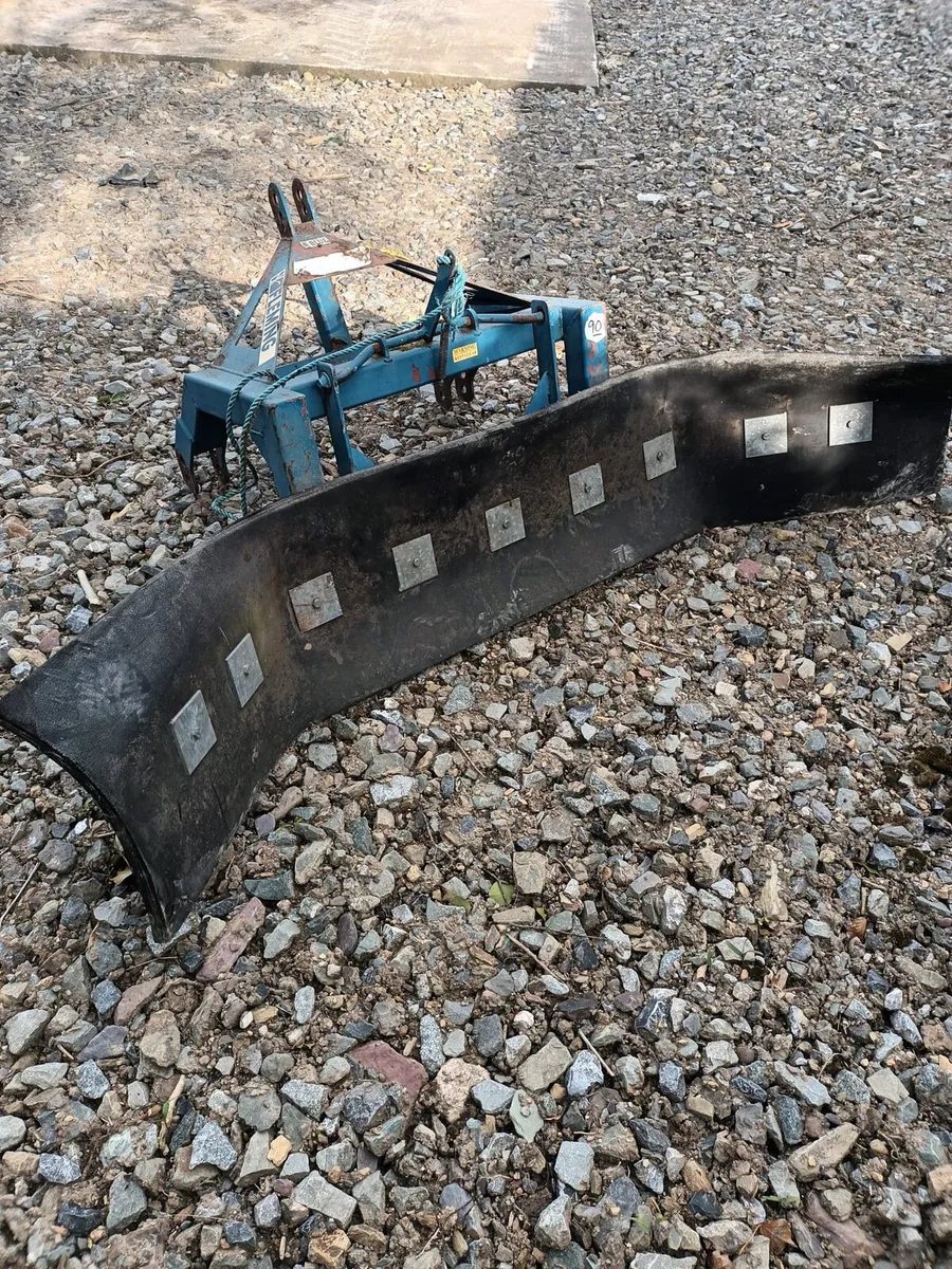 Fleming Yard scraper - Image 2