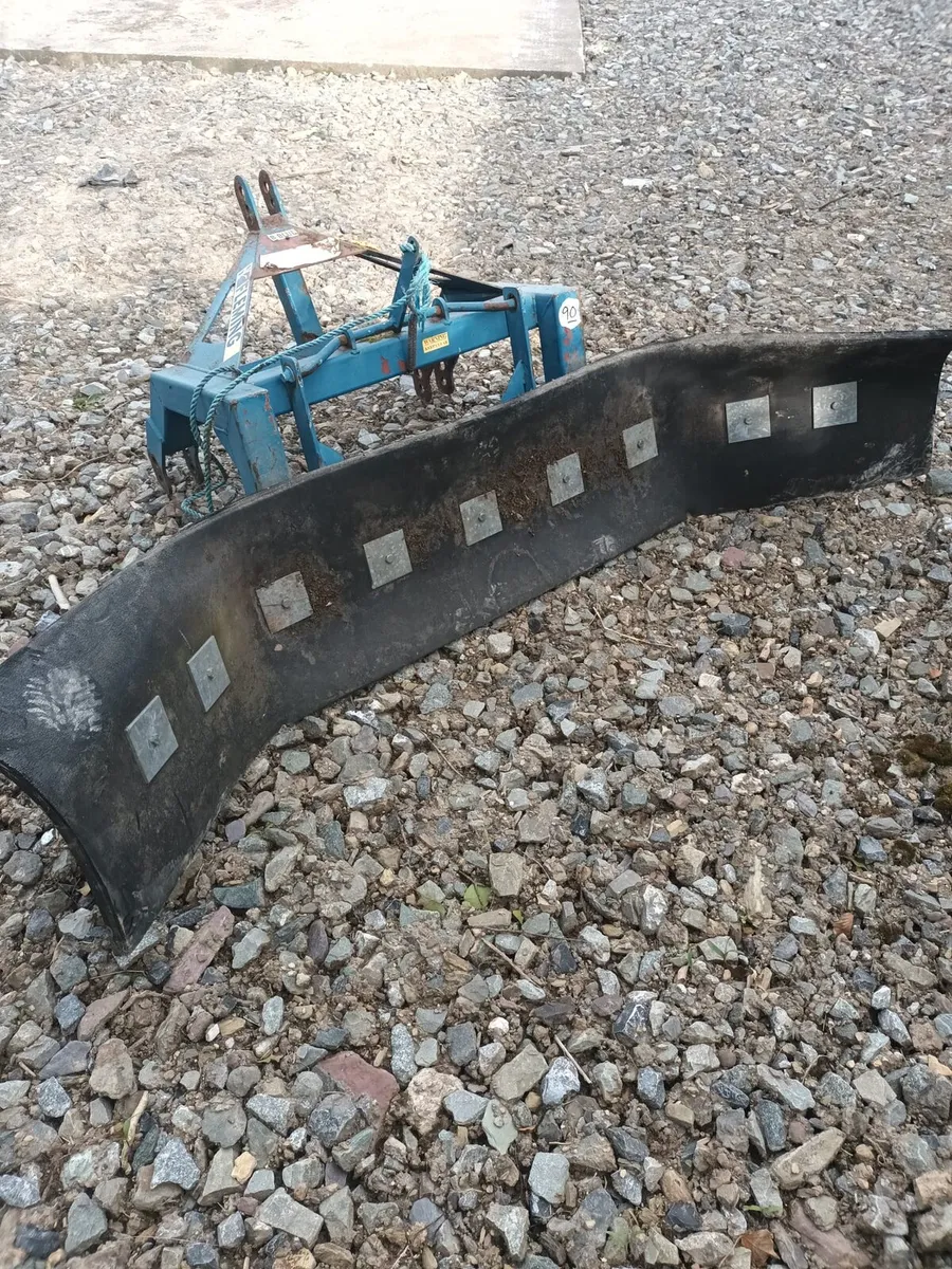 Fleming Yard scraper - Image 3