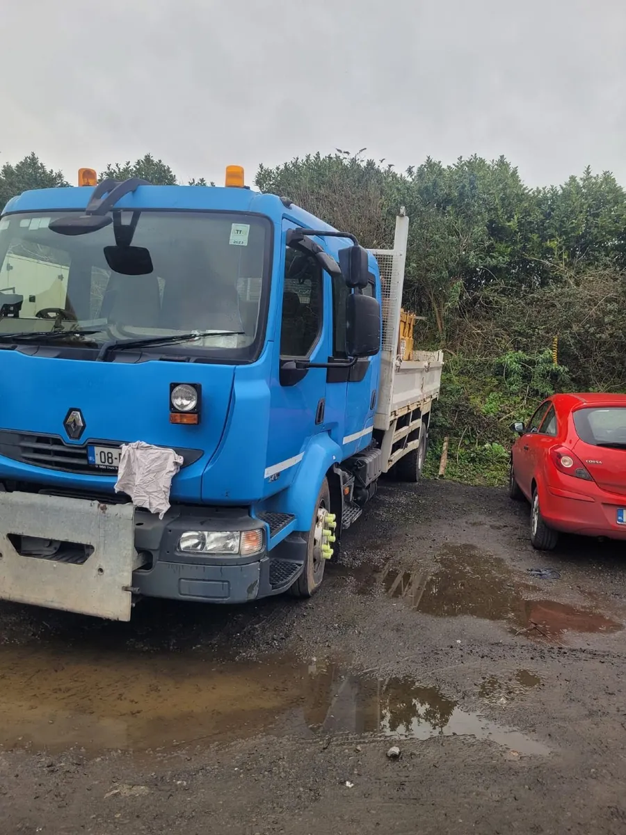 Renault  Crew Cab - Image 3