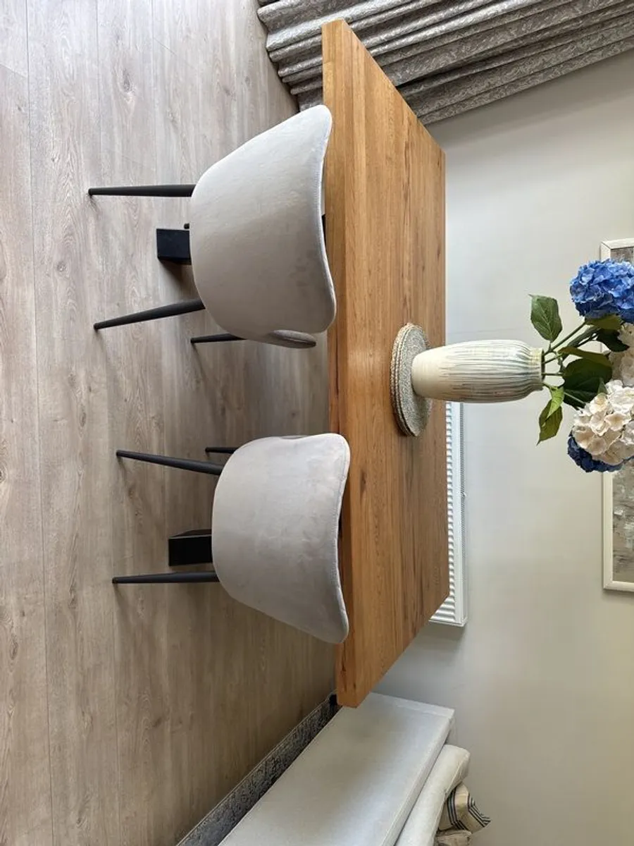 Solid wood table x4 chairs and a bench - Image 1