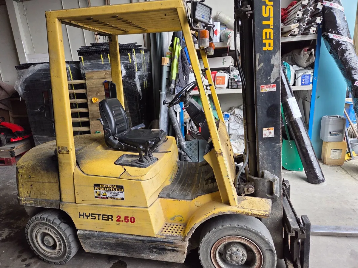 Forklift - Image 3