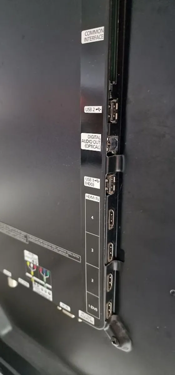 Samsung UE40C5100 5 Series - 40" LED-backlit LCD TV - Full HD - Image 4