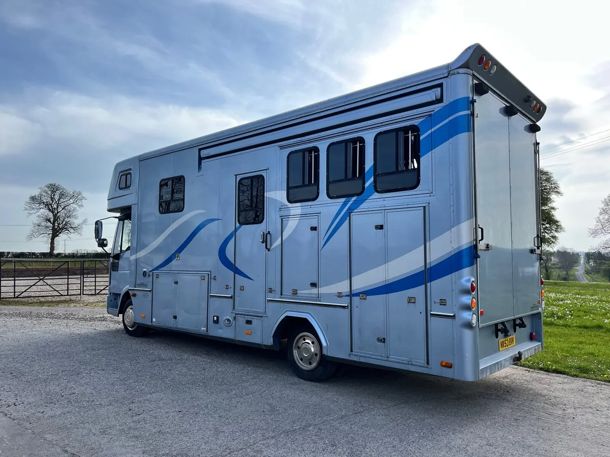 2004 Equicruiser Horse Lorry - Image 2