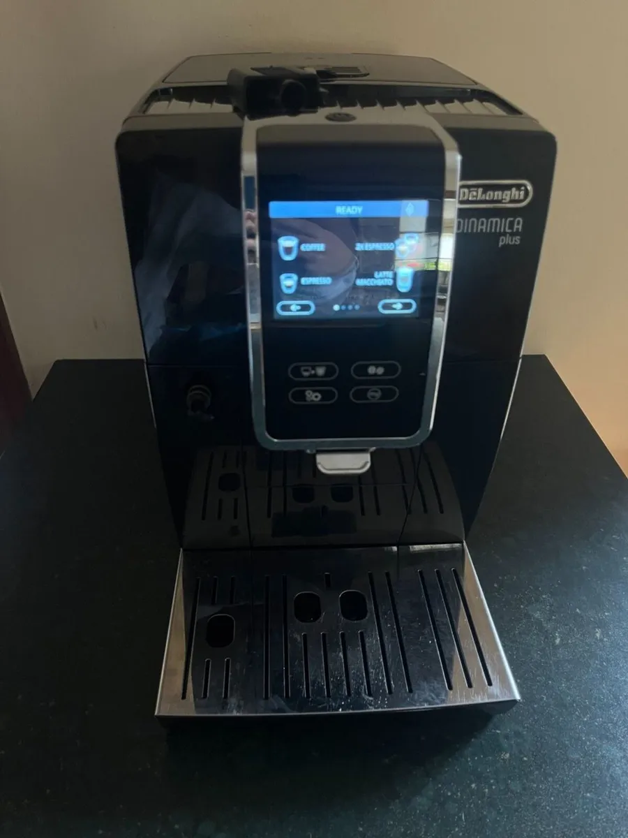 De’Longhi Dinamica Plus Coffee Machine - Image 2