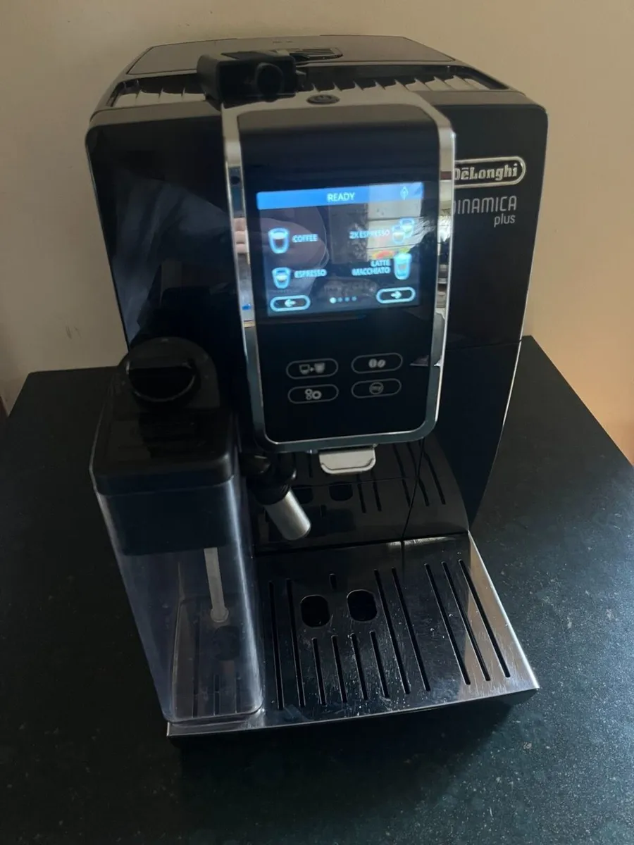 De’Longhi Dinamica Plus Coffee Machine - Image 3