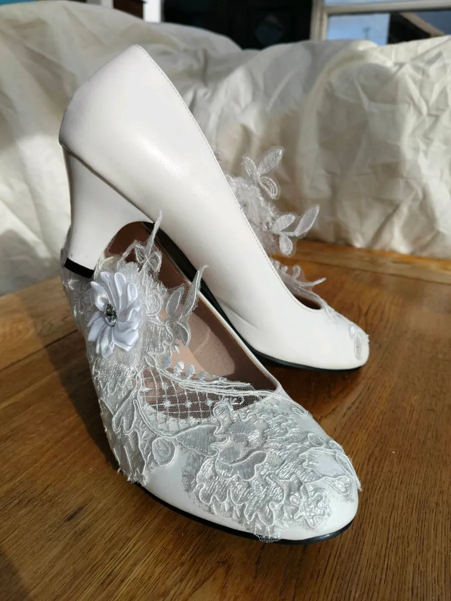 Wedding shoes - Image 4