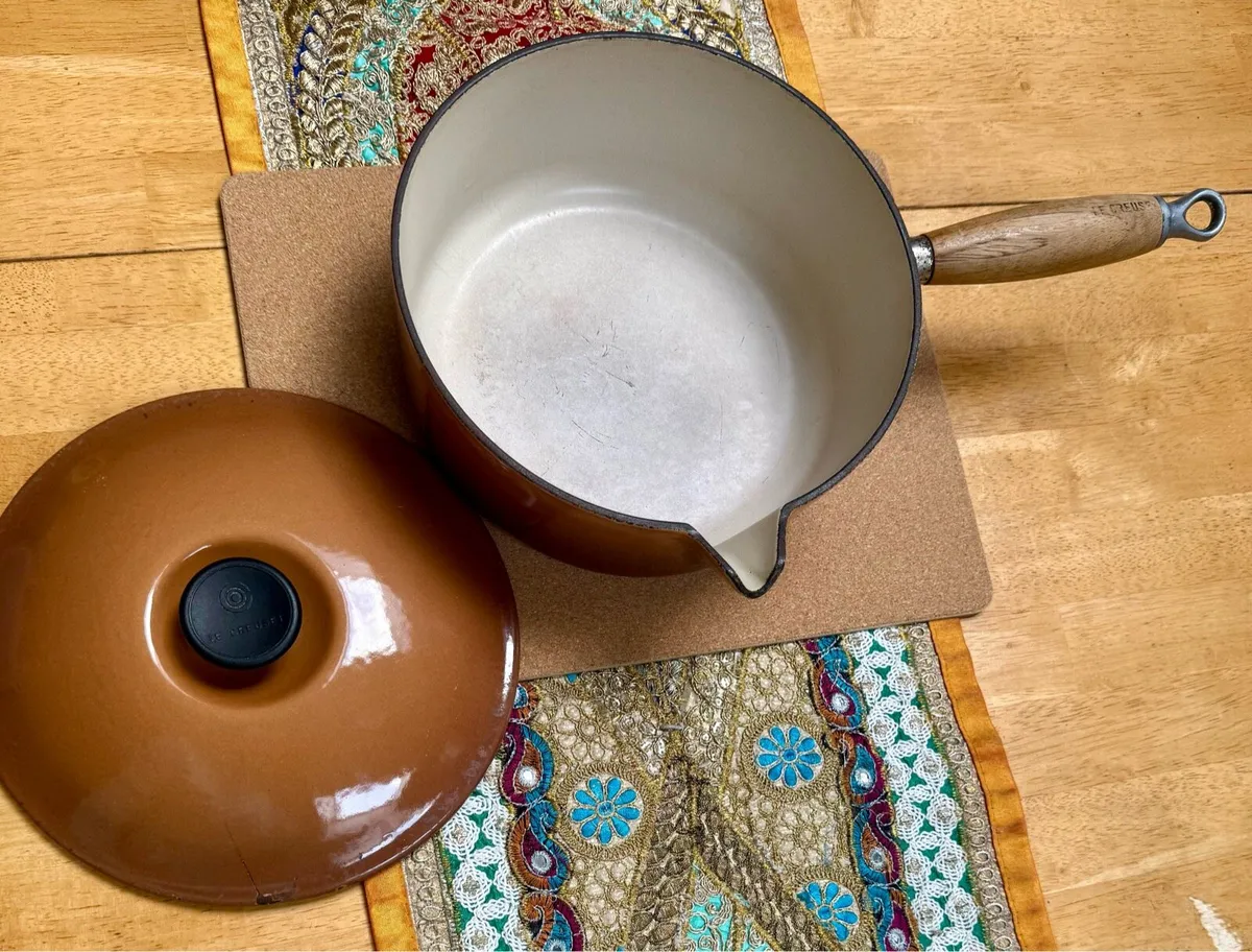 Le Creuset Cast Iron Saucepan with Wooden Handle 2 - Image 1