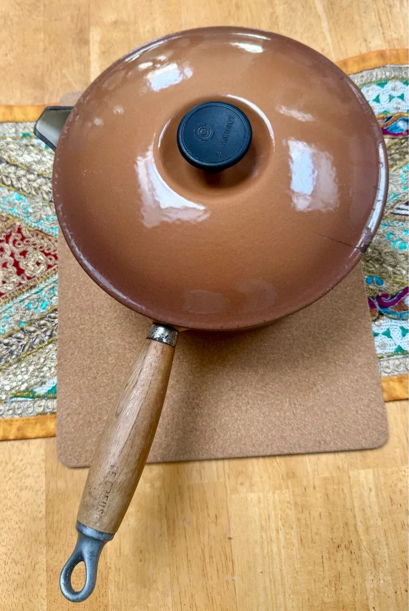 Le Creuset Cast Iron Saucepan with Wooden Handle 2 - Image 2