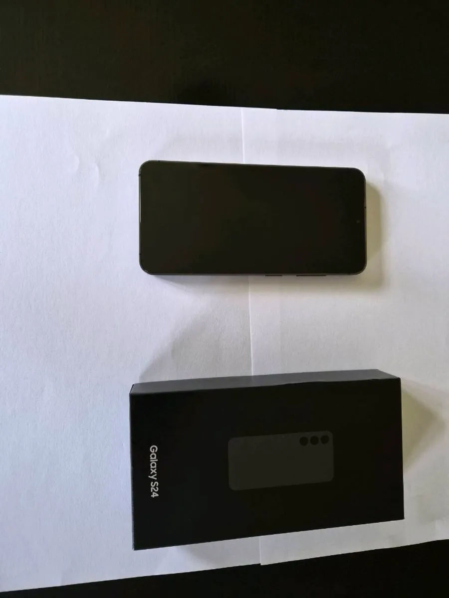 Samsung Galaxy S24 & Galaxy Buds 4 - Image 1