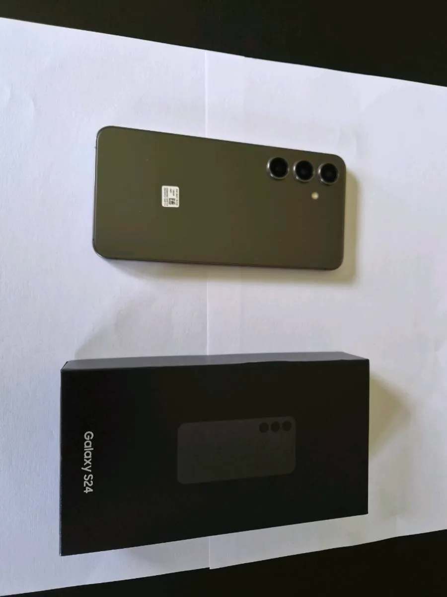 Samsung Galaxy S24 & Galaxy Buds 4 - Image 2