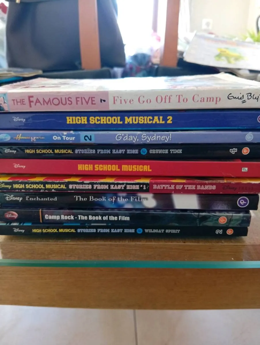 28 Girls books - Image 2