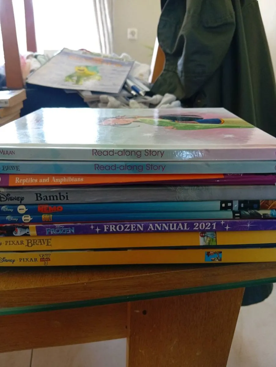 28 Girls books - Image 3