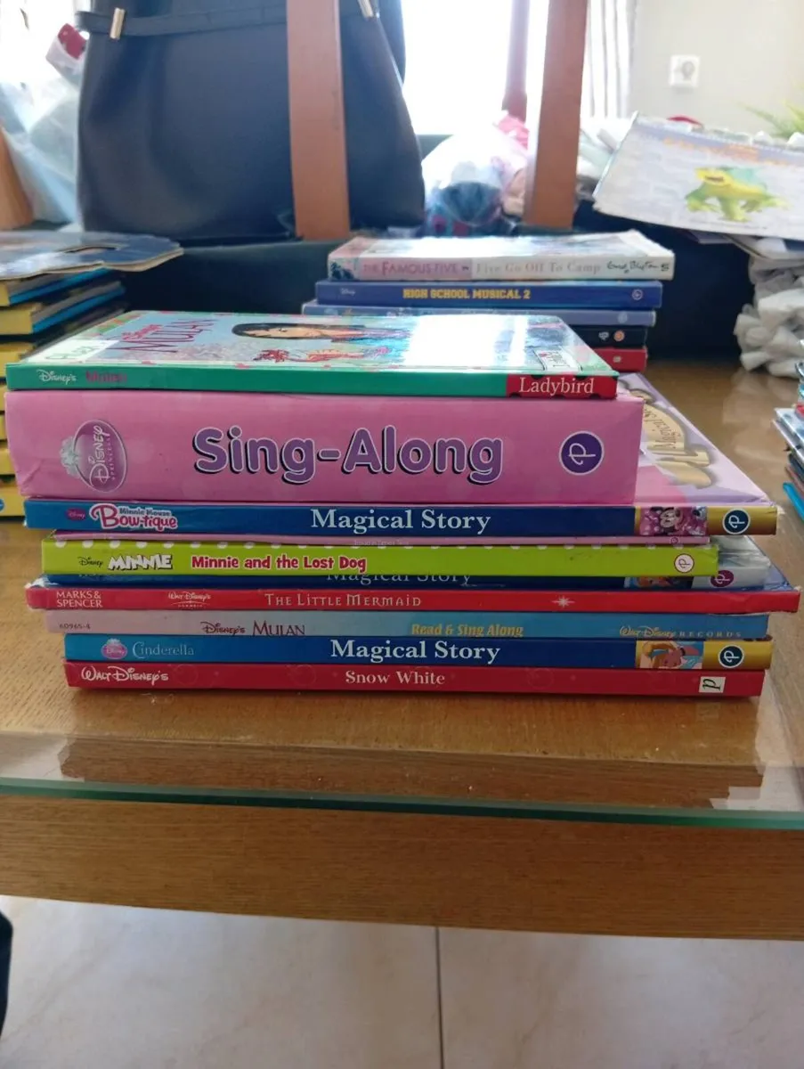 28 Girls books - Image 4