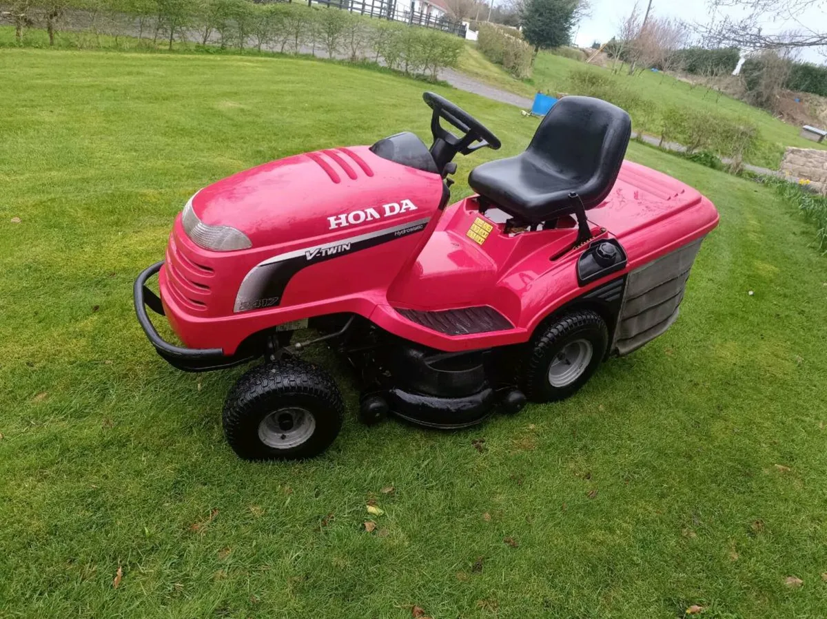 Ride on mower - Image 4