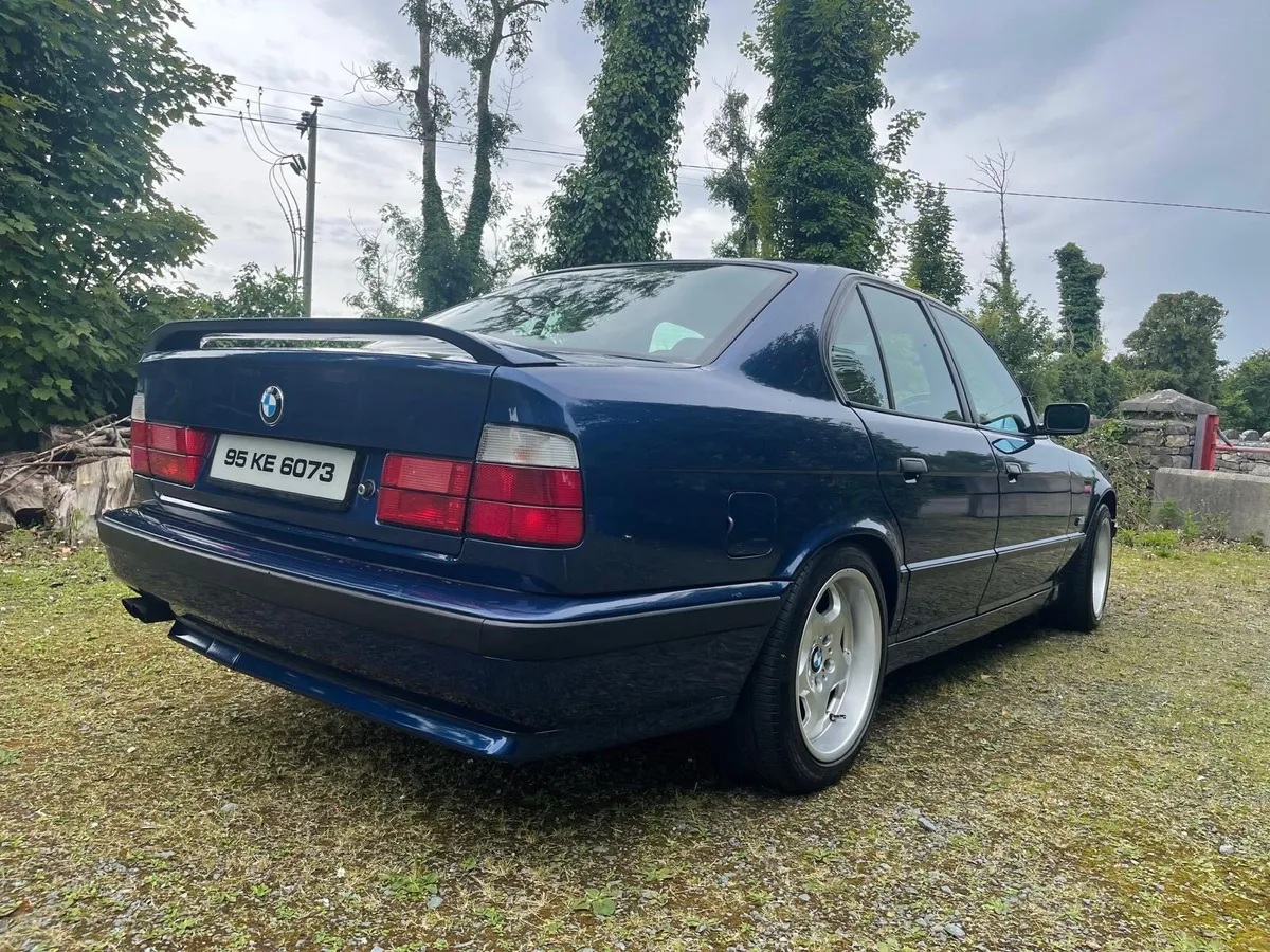 BMW E34 525i Sport - Image 2