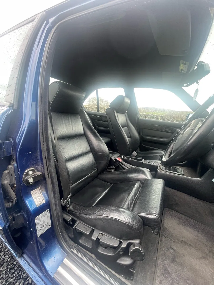 BMW E34 525i Sport - Image 4