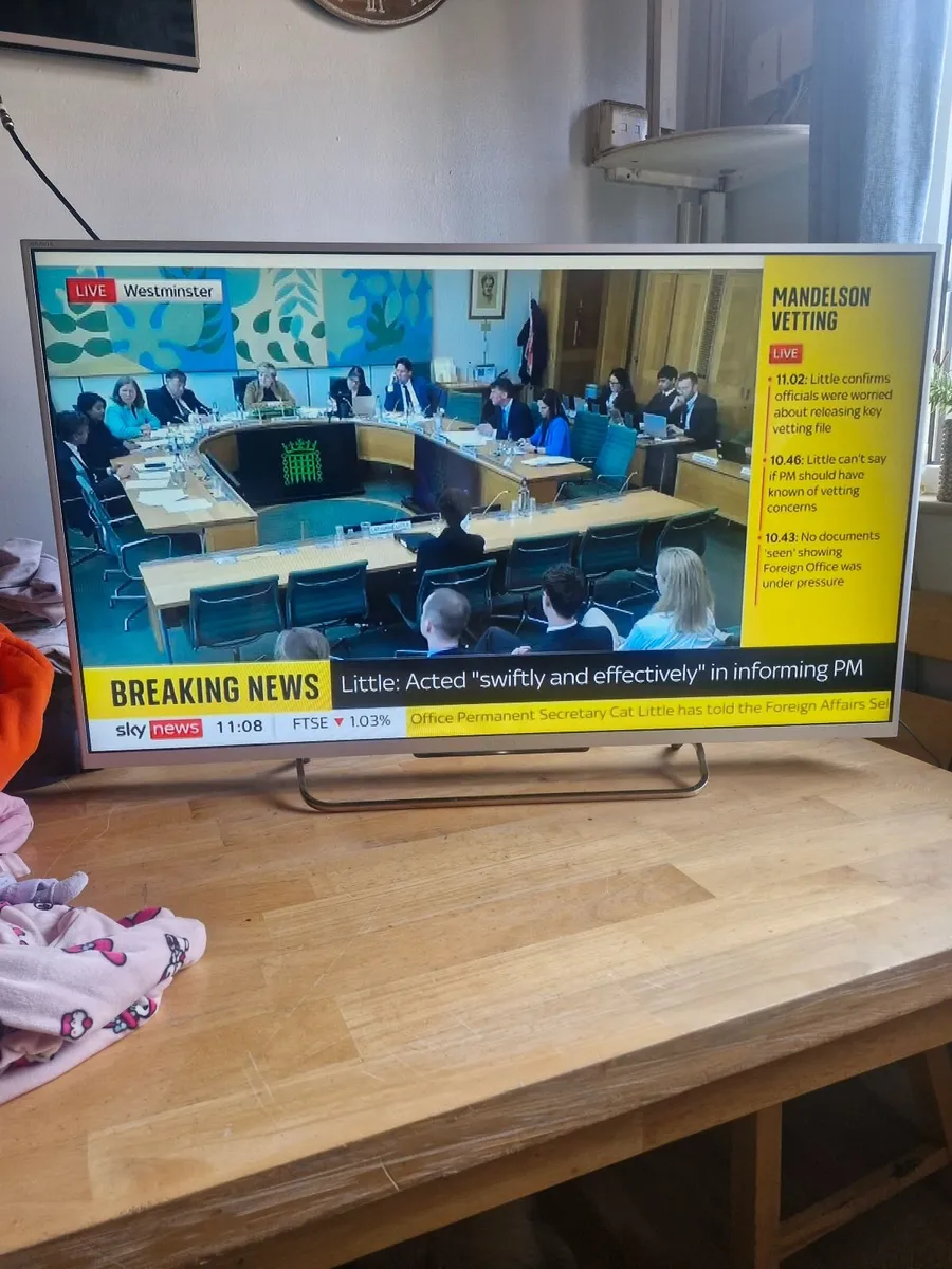 Sony 42in TV - Image 2