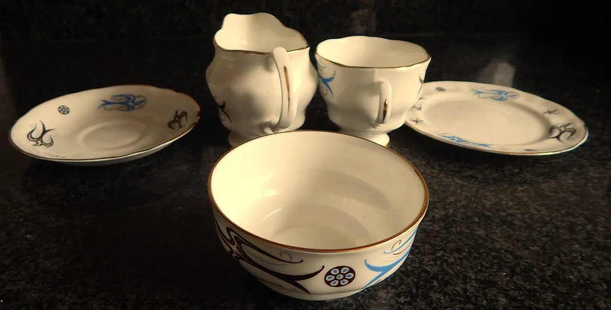 20 Pieces Vintage Arklow Pottery Tea Set - Image 3