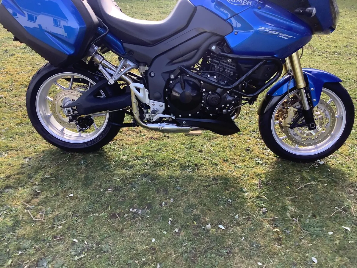 TRIUMPH TIGER 1050 - Image 2