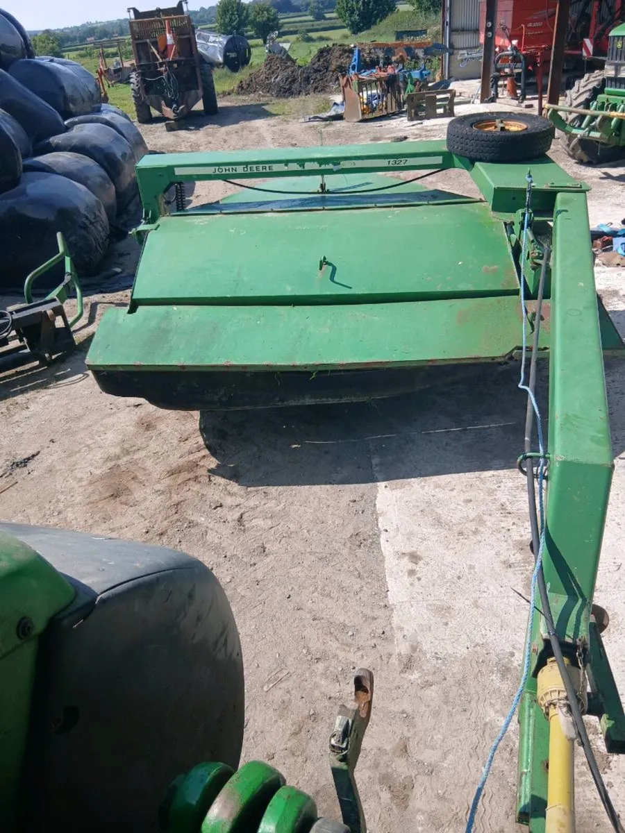 John deere mower - Image 1