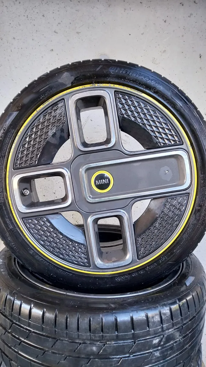 2020 Mini Hatch S 17" Alloy Wheels Set 205/45R17 - Image 2