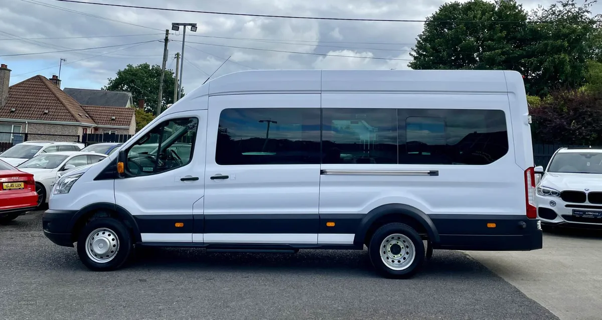 🌟Jun 2016 Ford Transit 2.2 TDCi H3 18 Seater - Image 4