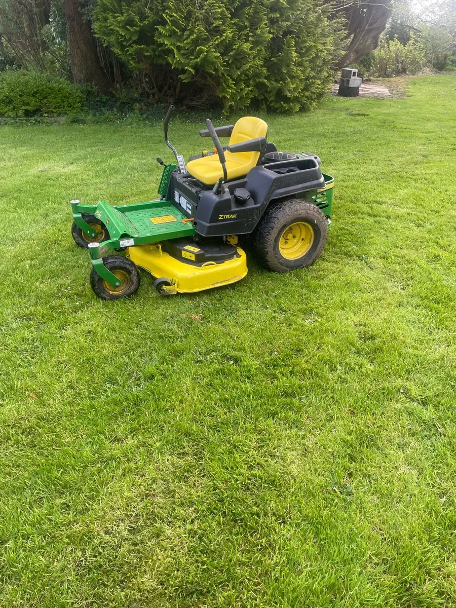 John Deere zeroturn - Image 2