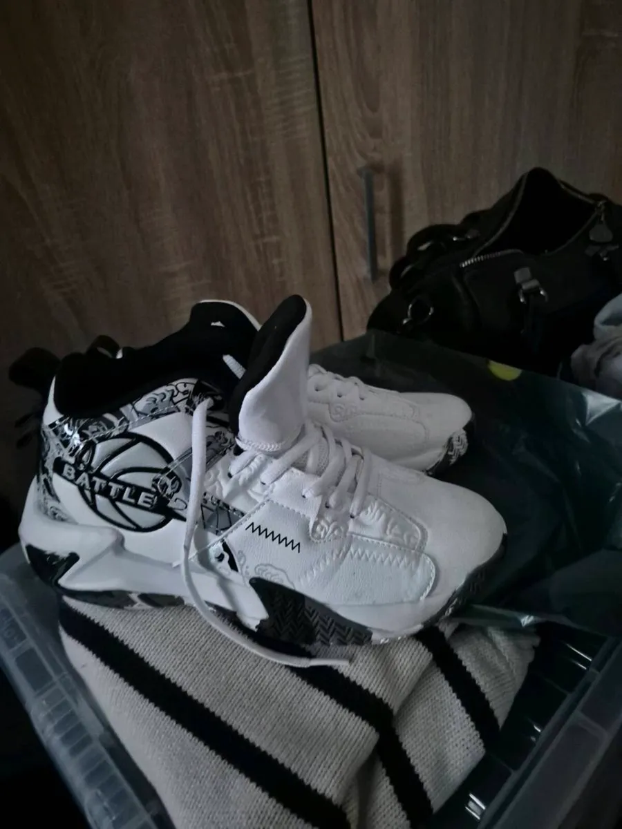 BASKETBALL TRAINERS - Image 4