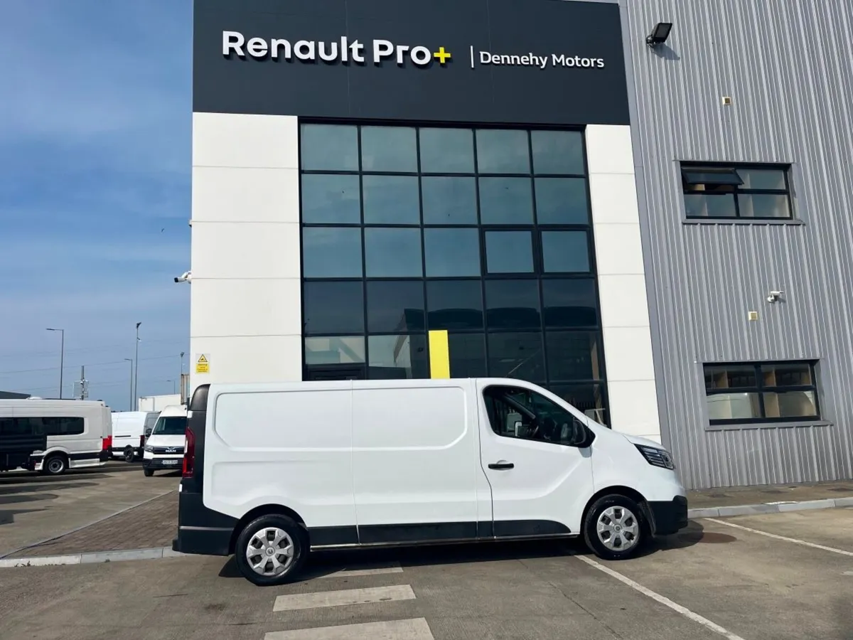 Renault Trafic LL30 Blue DCI 130 Business - Image 4